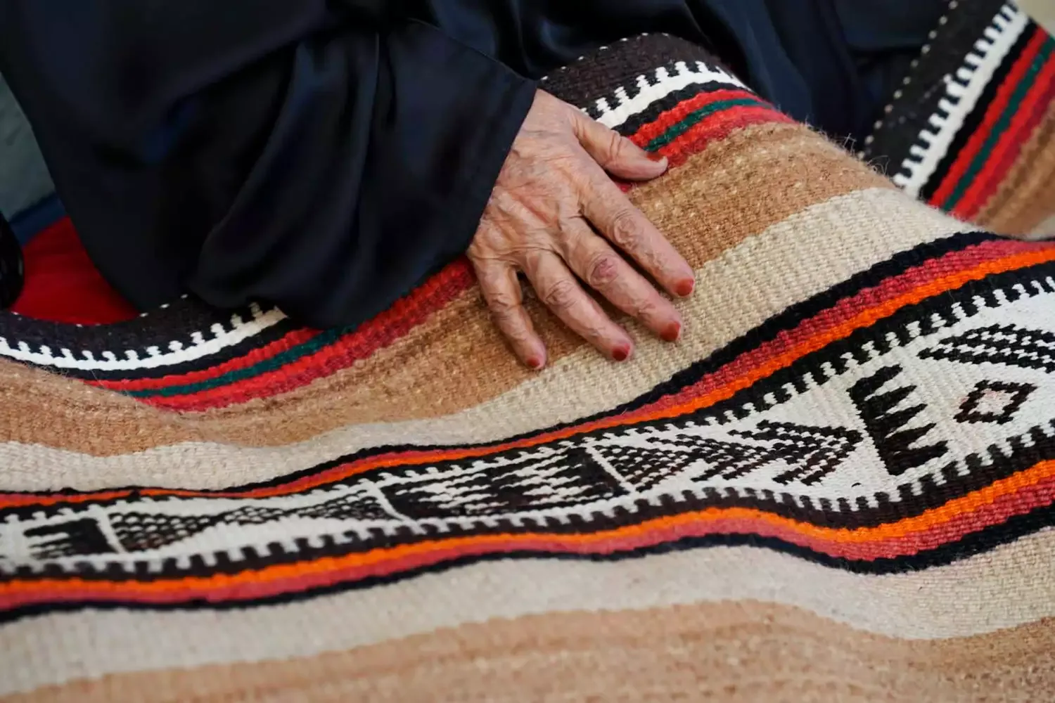 This Kuwaiti Craft Is on UNESCO’s Intangible Cultural Heritage List — and You Can Buy Directly From the Bedouin Women Who Practice It