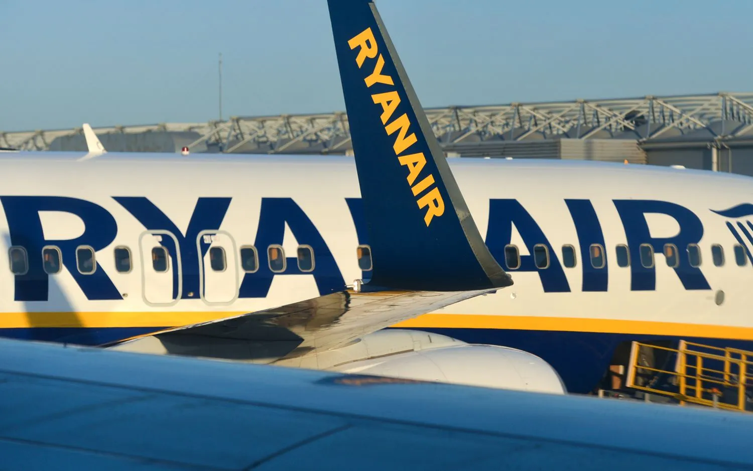 What to Know Before Flying Ryanair, According to Passenger Reviews