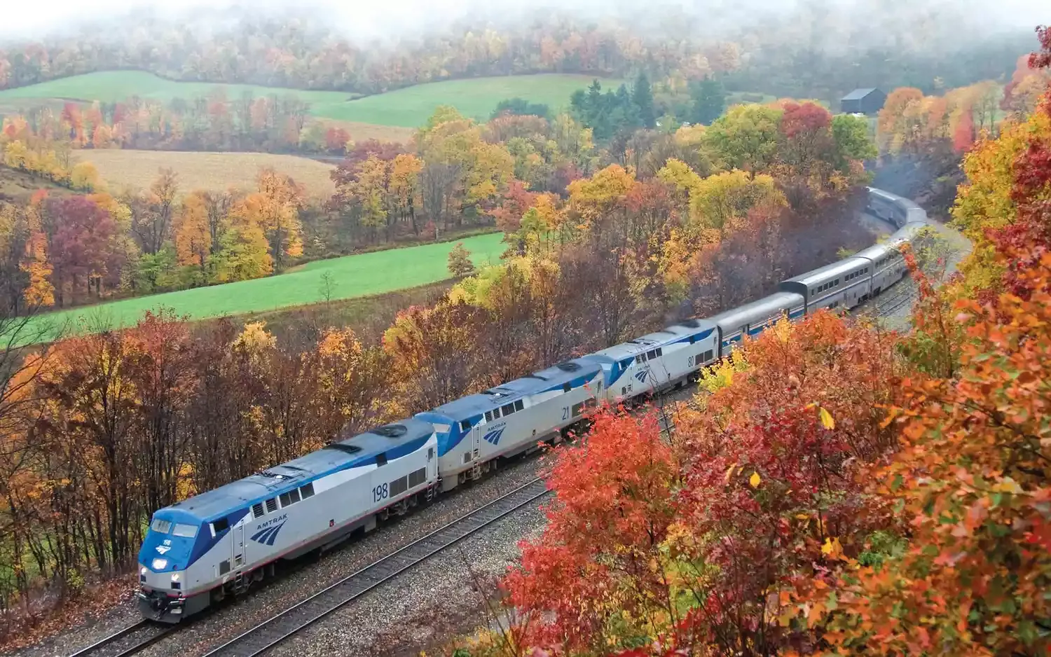 8 Amtrak Rides With Spectacular Fall Foliage Views