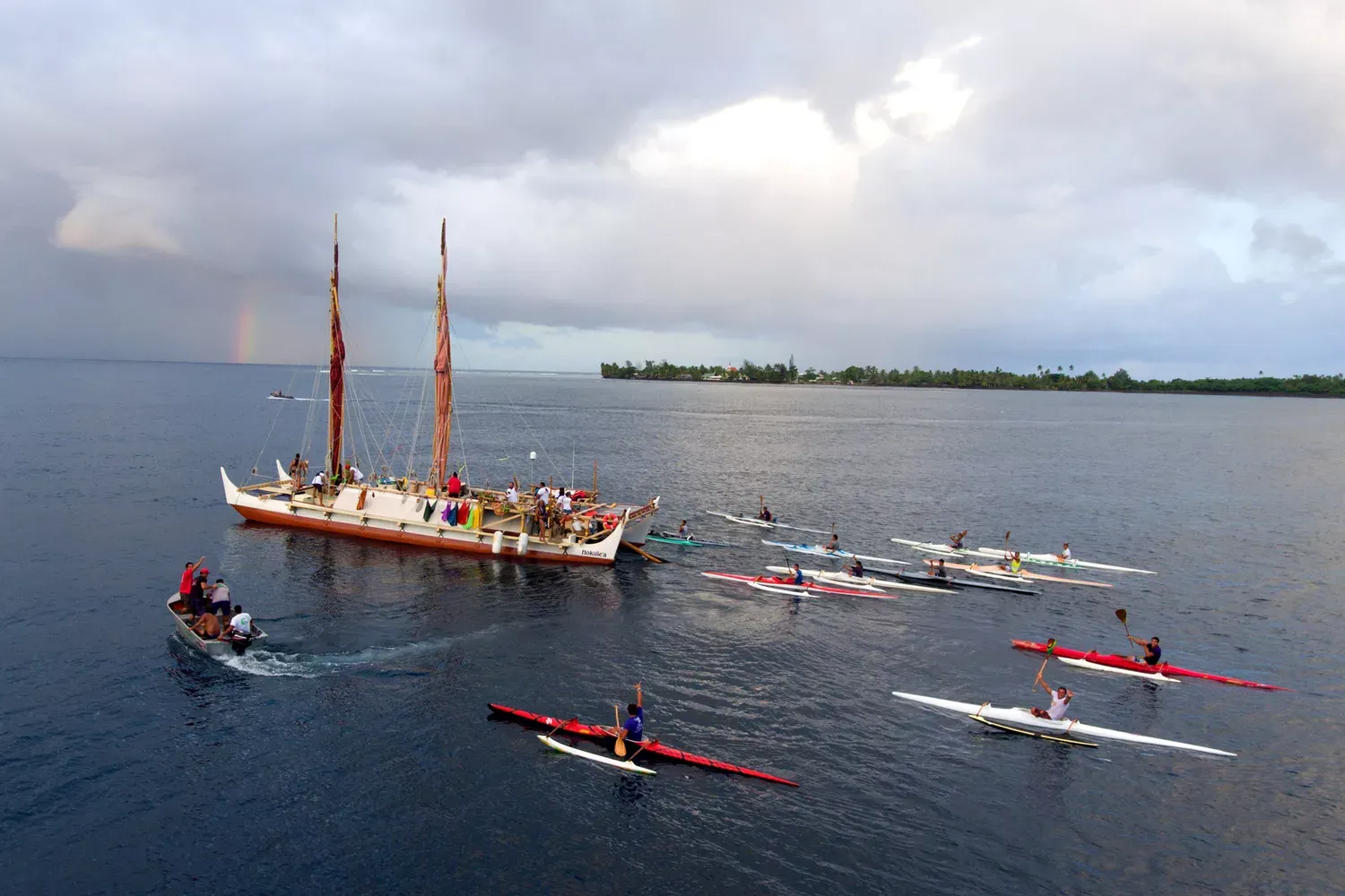 Meet the Woman Who Canoed 2,400 Miles From Hawaii to Tahiti in 17 Days — and the Others Carrying Celestial Navigation Into the Future