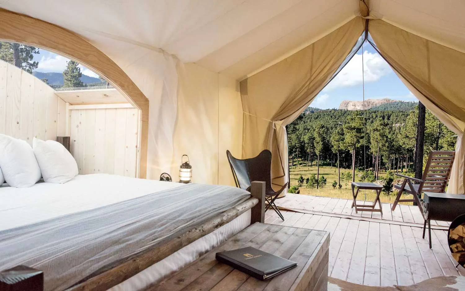 This Gorgeous Glamping Site Is the Best Way to See Mount Rushmore