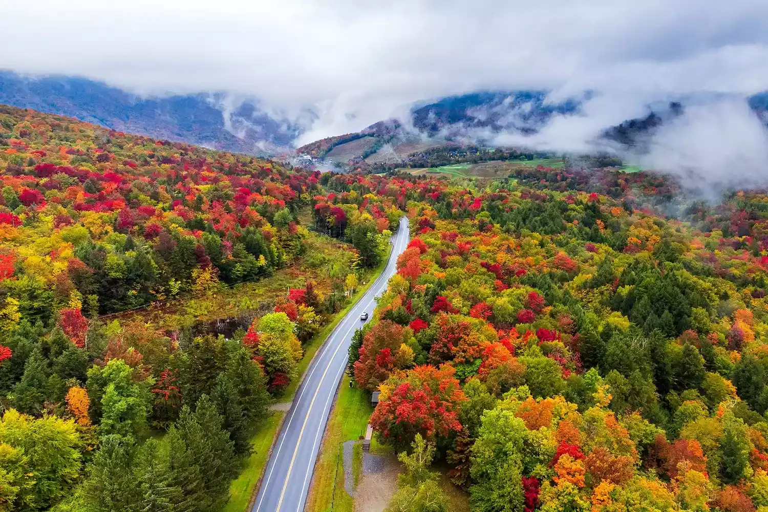 10 Best Places to See Fall Foliage in Vermont