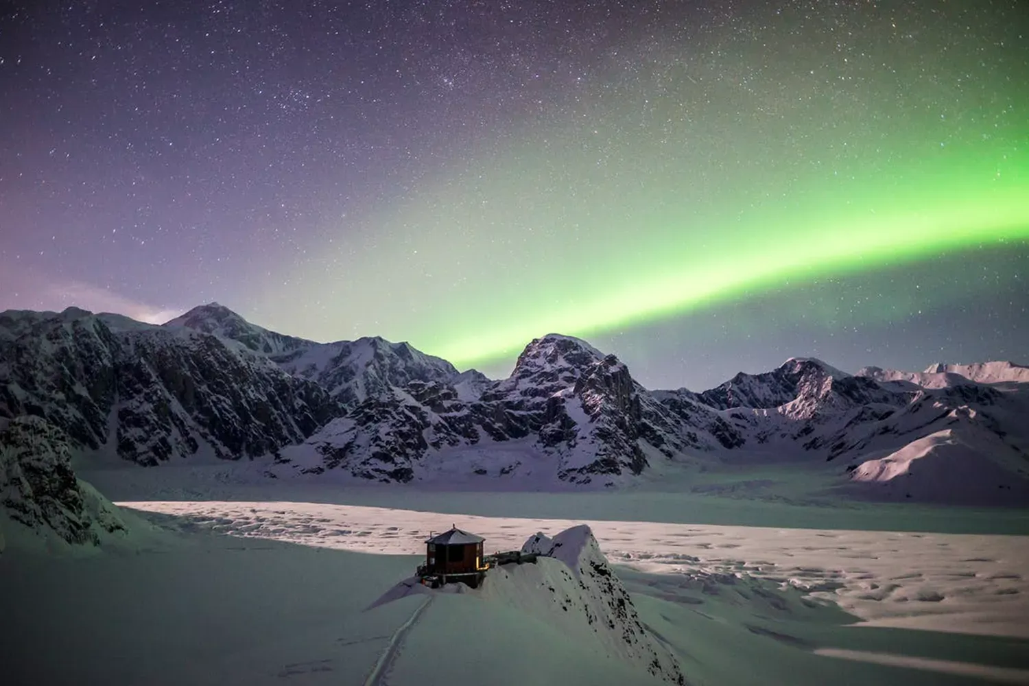 This Secluded Alaskan Chalet Starts at $15K a Night — Private Chef, Northern Lights Views, and Outdoor Adventures Included