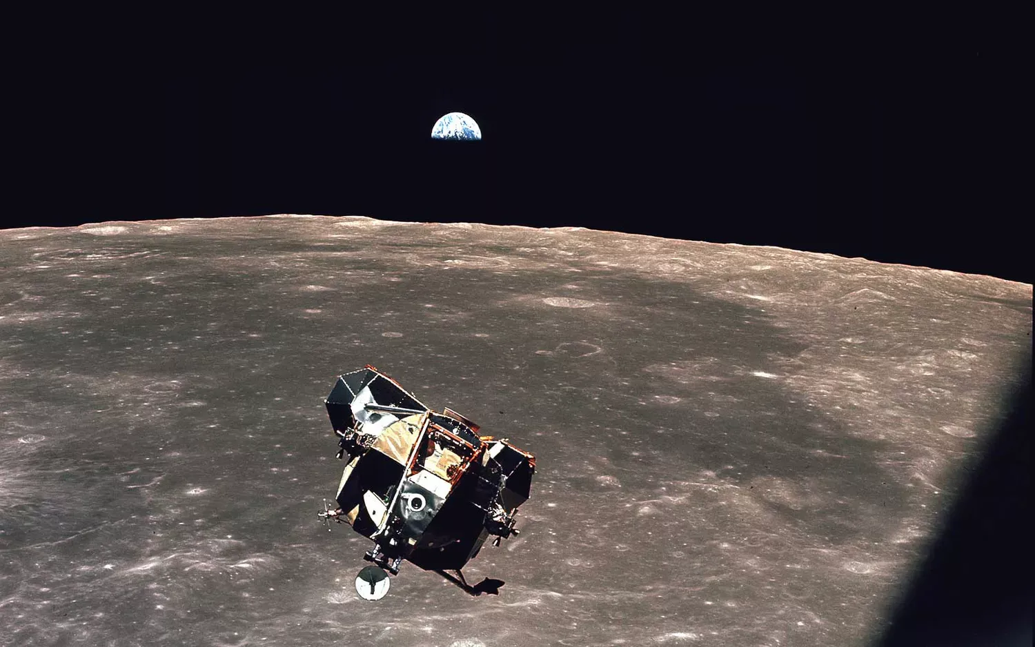 60 Years Ago We Saw Earth From Space for the First Time — Here’s How We See It Now (Video)