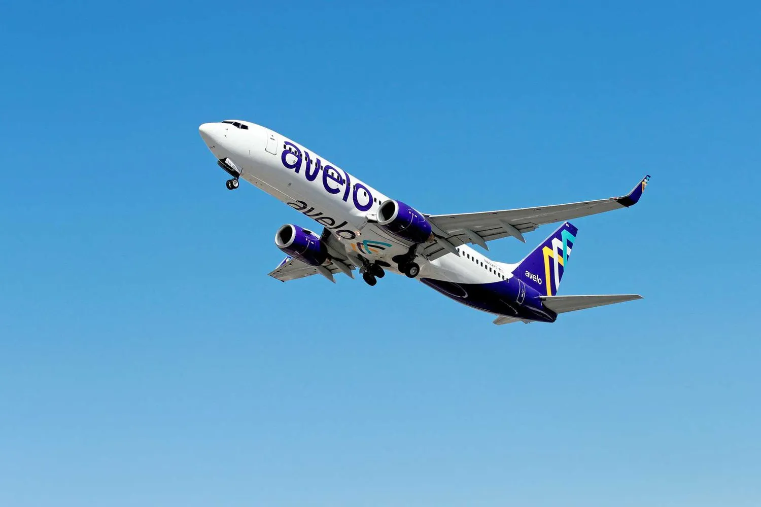 I Took the First Flight on Avelo, America's Newest Airline — Here's What It Was Like