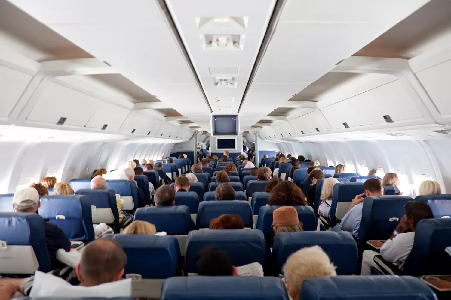 Can You Change Your Seat Mid-flight? Flight Attendants Weigh In