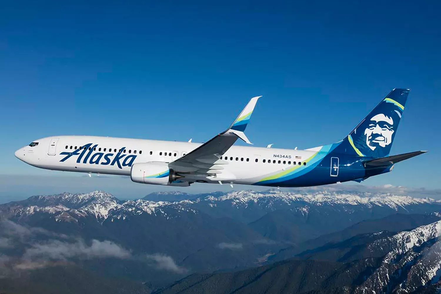 Alaska Airlines Will Launch a New Credit Card Next Year — Here Are All the Perks It'll Come With