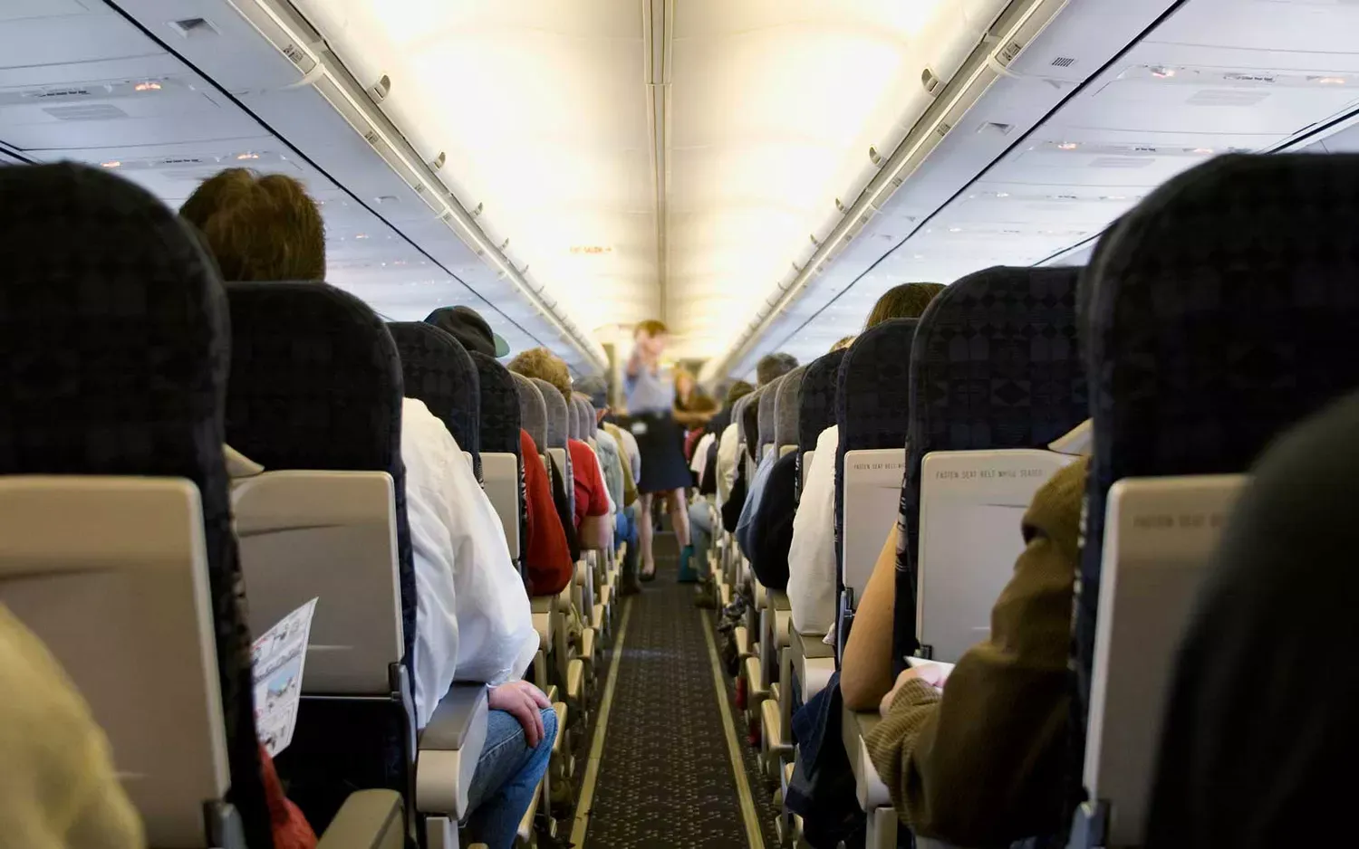 This Is the Single Best Way to Defend Yourself Against Airplane Germs