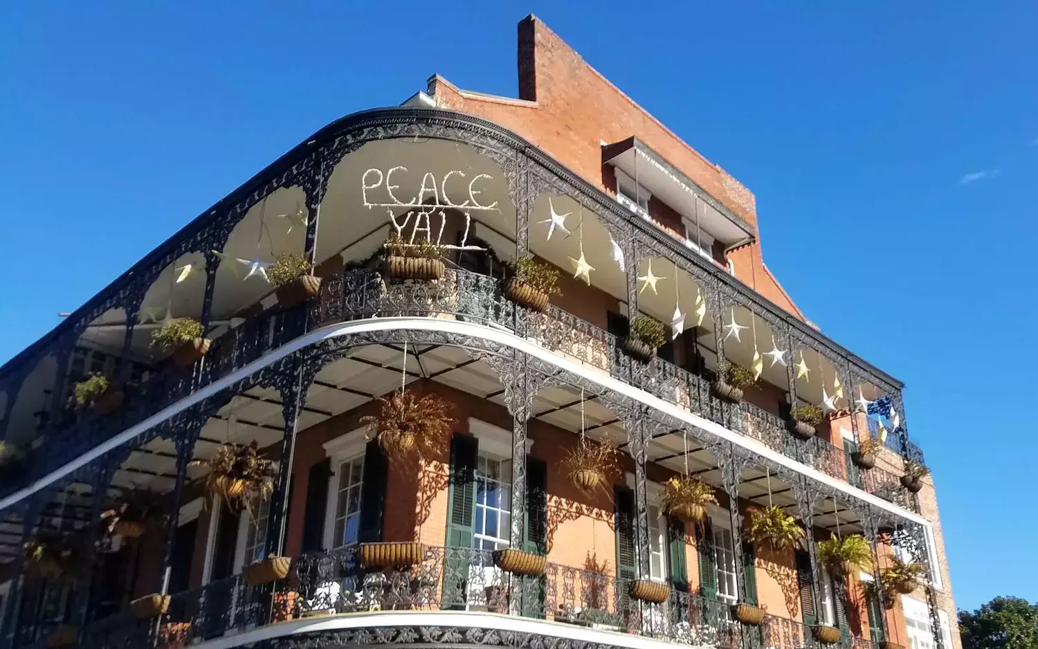 Best Times to Visit New Orleans for Great Weather and Smaller Crowds