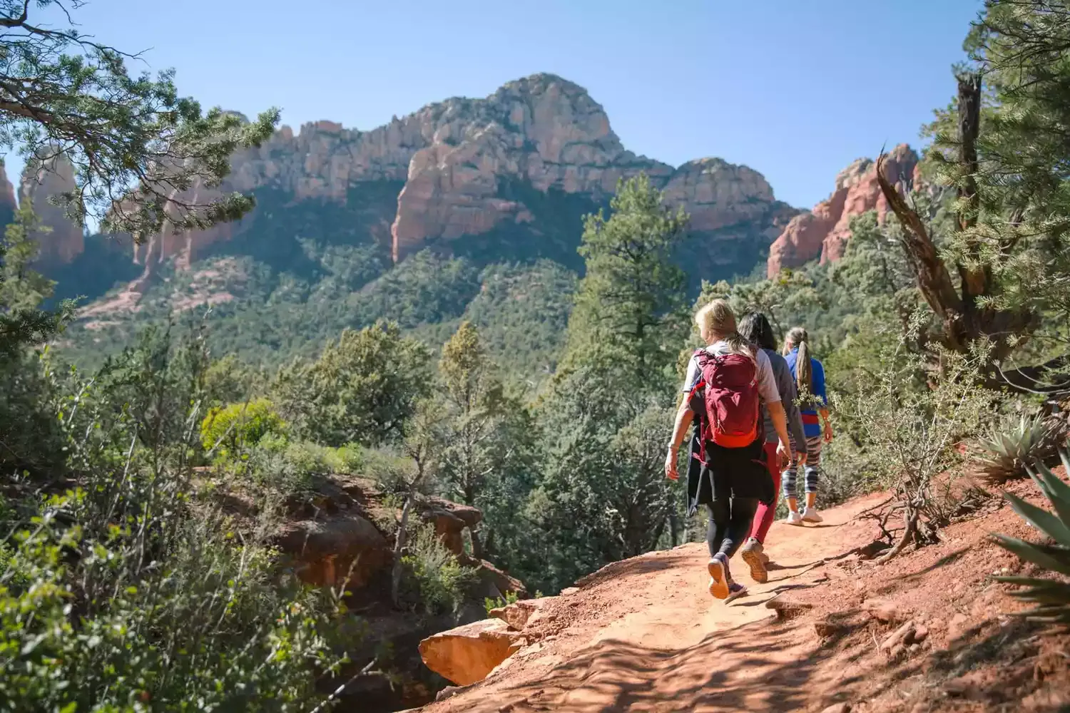 These Hiking Trails in Sedona Lead to Red-rock Arches and Hidden Energy Vortexes