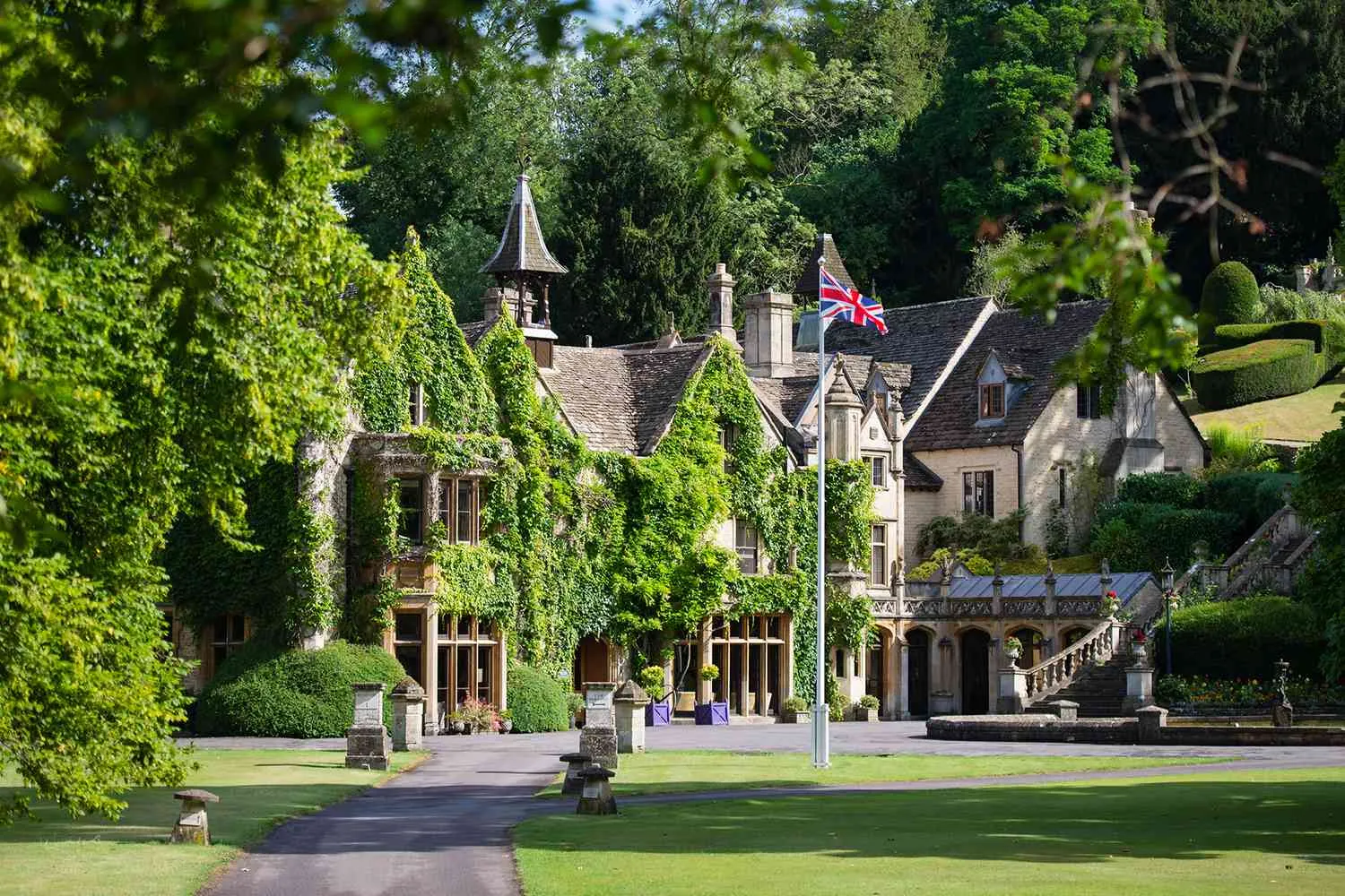 7 Chic English Countryside Hotels That Will Make You Feel Like Royalty