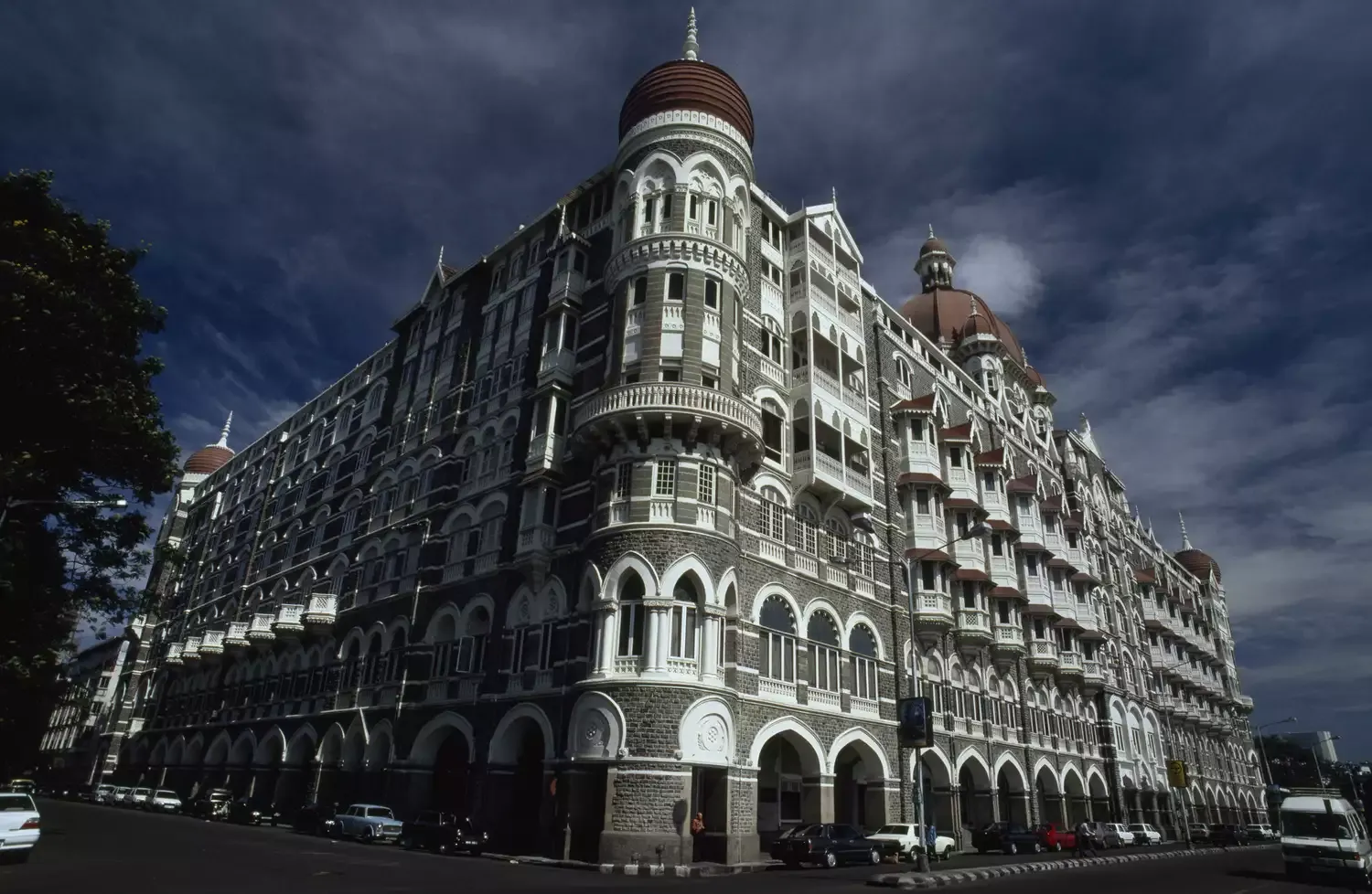 10 Most Haunted Hotels in the World