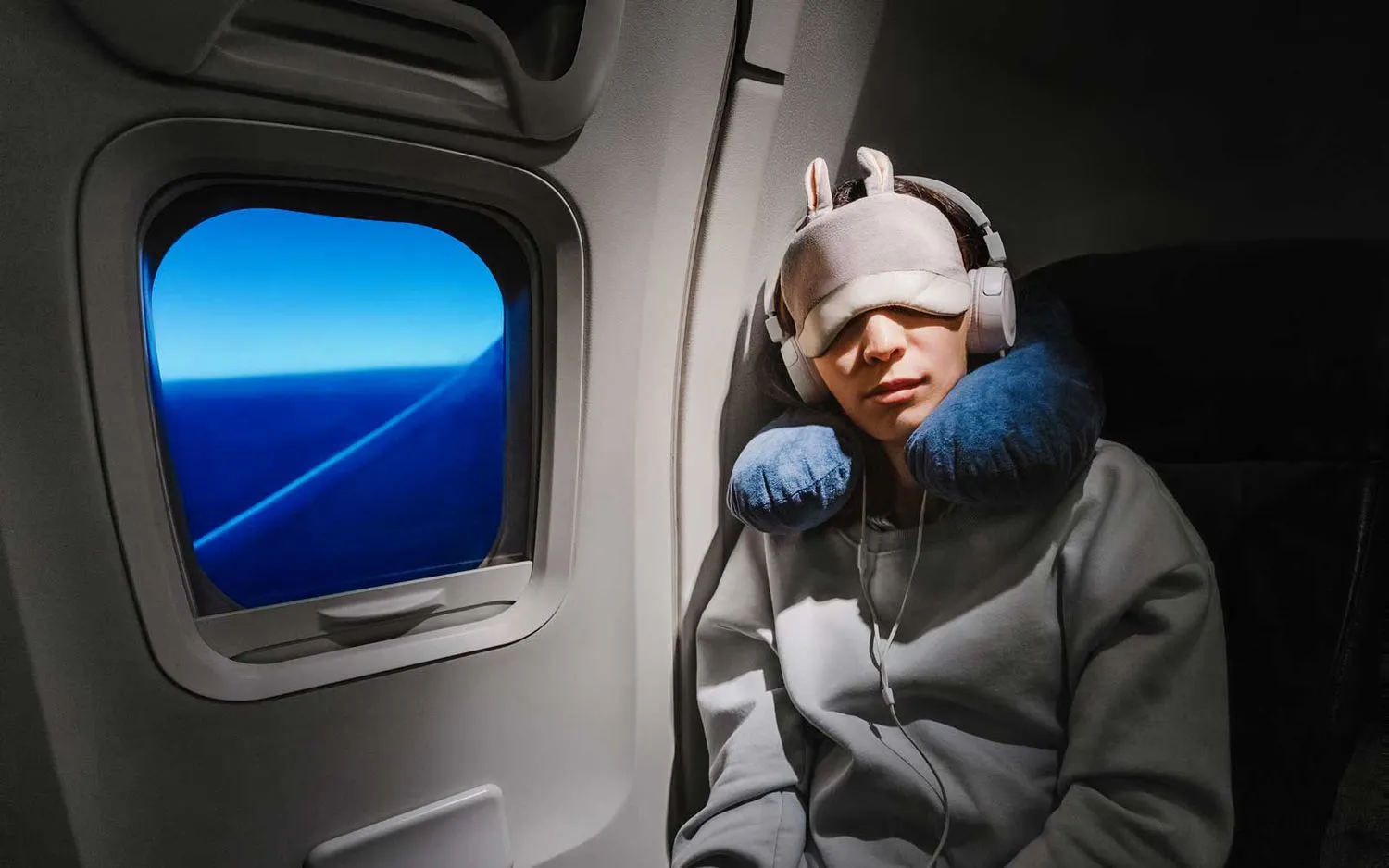 This Is the Scientific Reason Flying Makes You so Tired