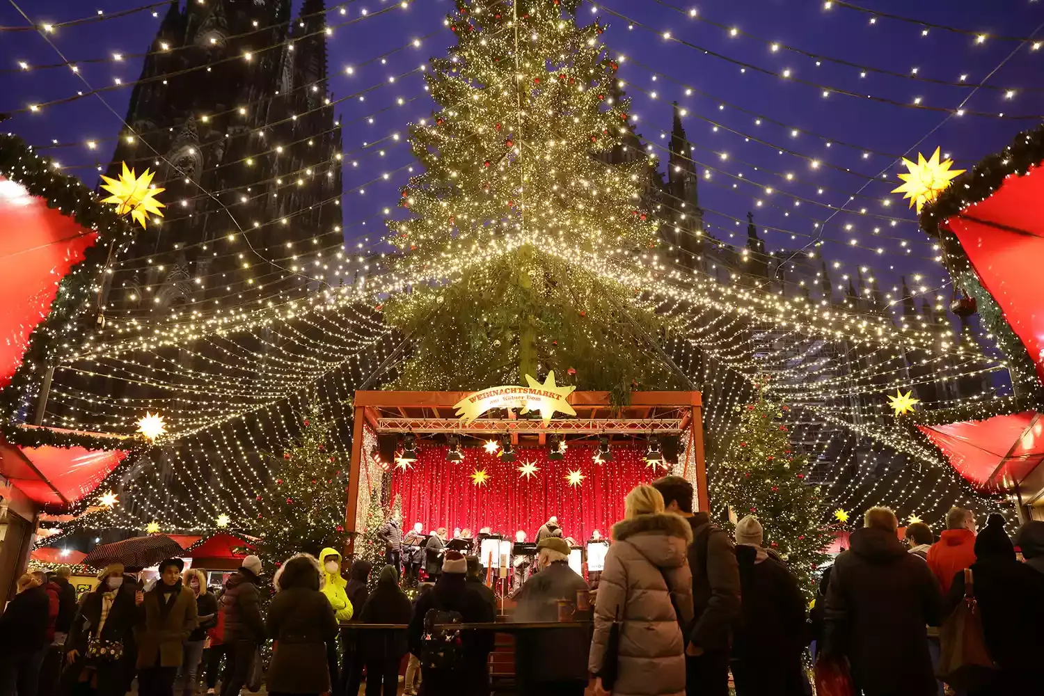 13 Best German Christmas Markets — Including the Oldest in the World