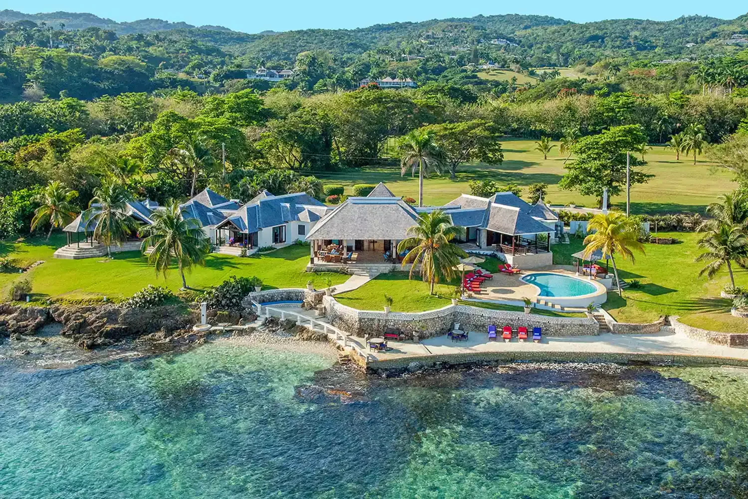 This Private Villa in Jamaica Comes With an Infinity Pool, Putting Green, and Private Pub