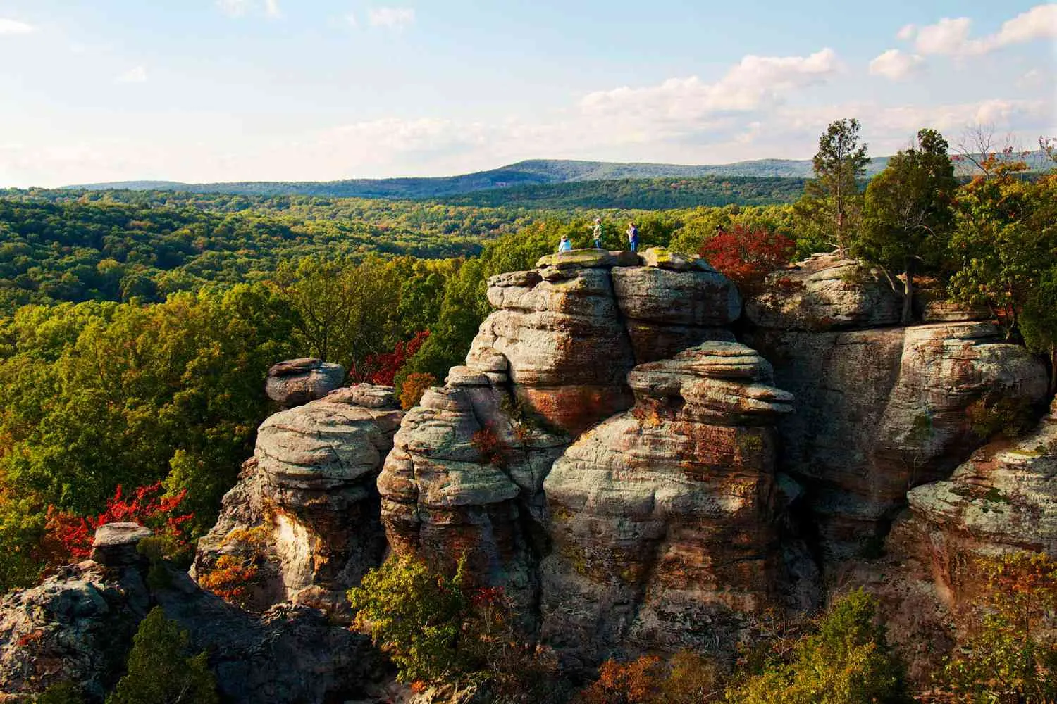 A New Glamping Experience Showcases the Wilder Side of Illinois