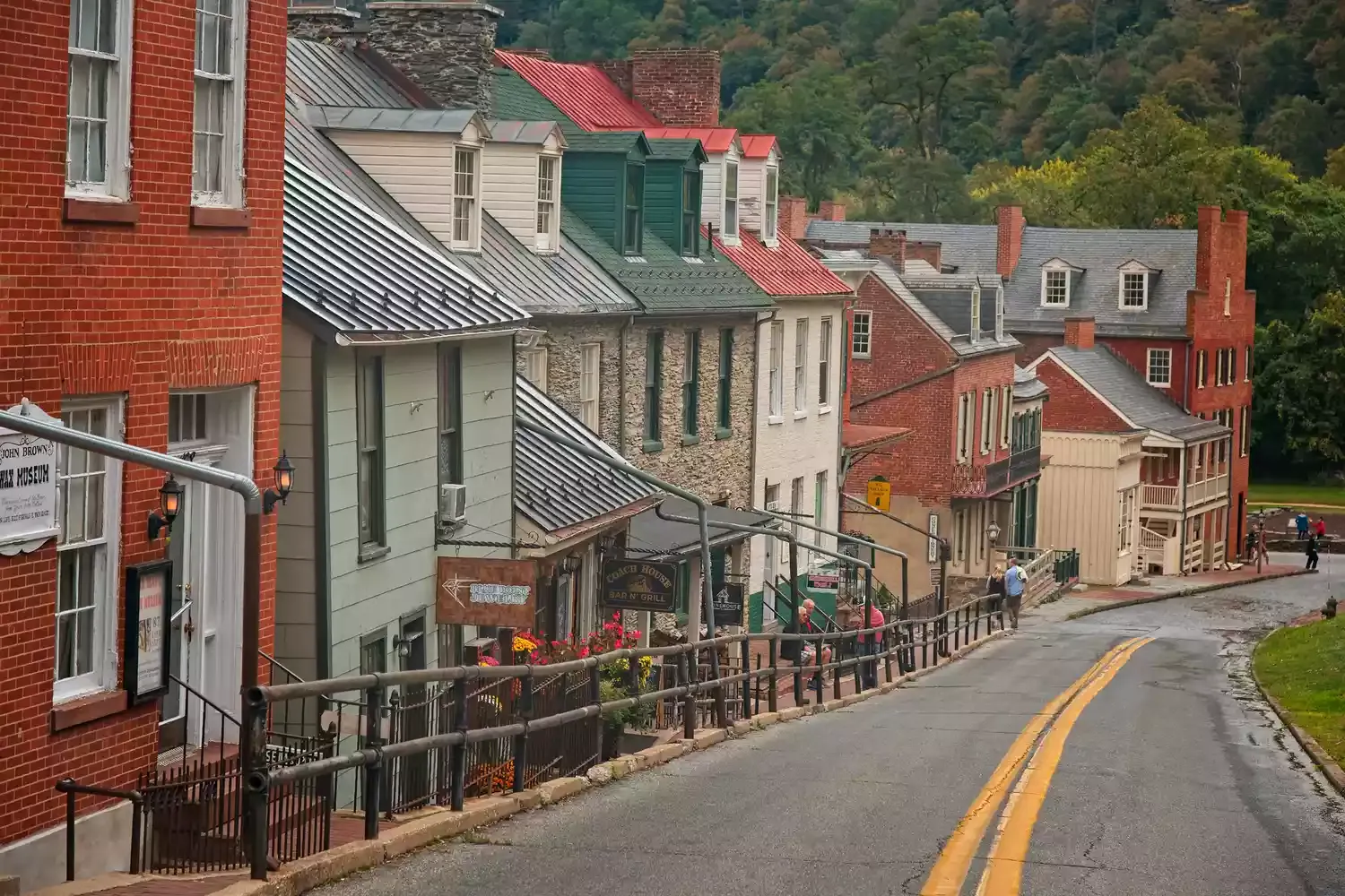 10 Best Small Towns in West Virginia, According to Locals