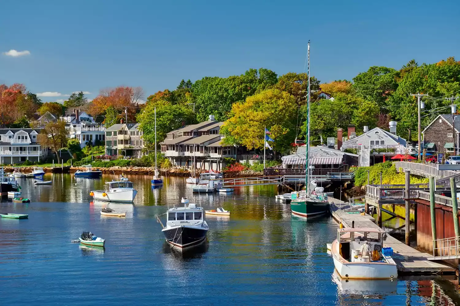 10 Best Beach Towns in Maine, According to Locals