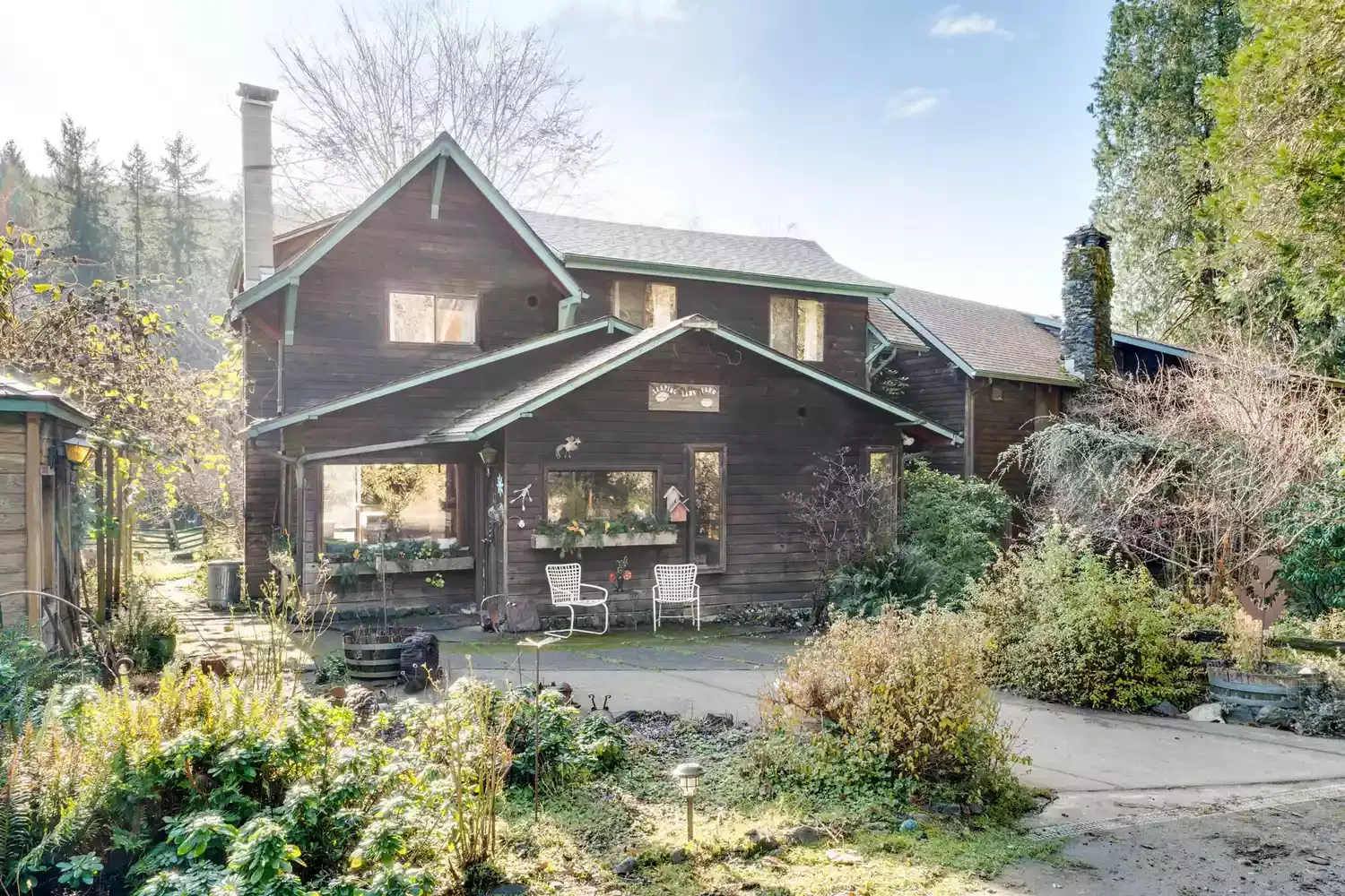 This 60-acre Oregon Farm Stay Has Stargazing, Baby Goats You Can Bottle-feed, and a Stunning Waterfall