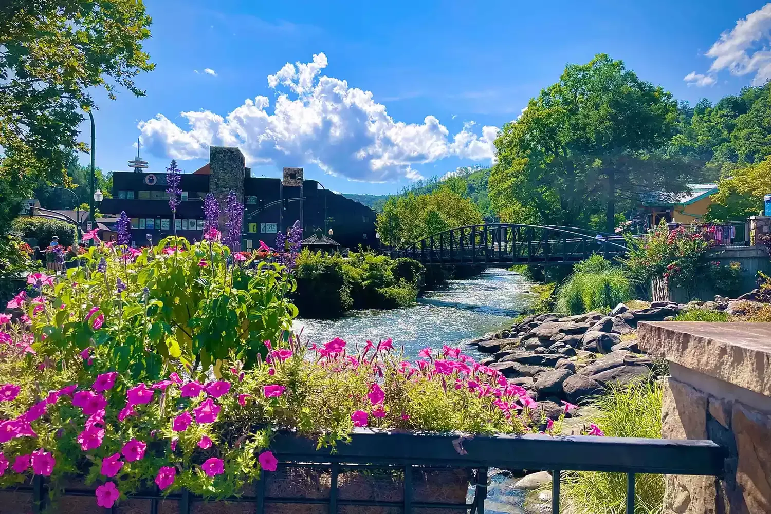 The 8 Most Charming Small Towns in Tennessee