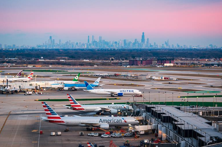 American Airlines Ground Stop Brings Delays Across the U.S. on Christmas Eve