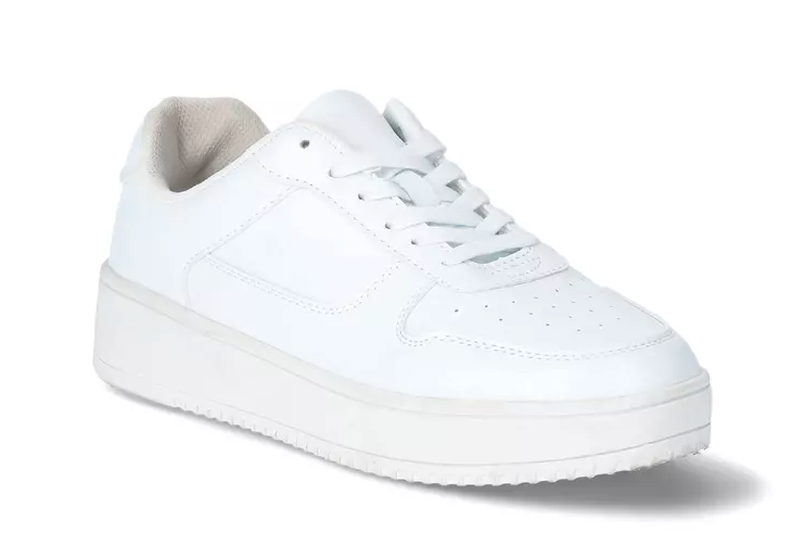 Found: Comfy $18 Sneakers That Look Strikingly Similar to Nike’s Version but Cost 82% Less