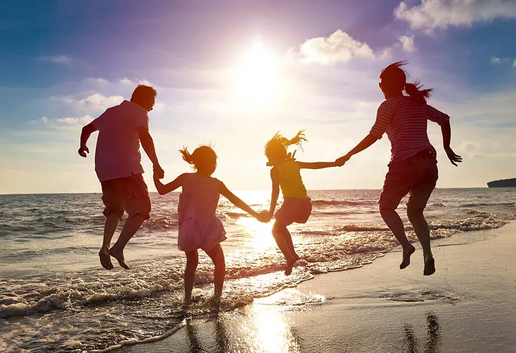 16 Easy Tips for Saving Money on Your Family Vacation