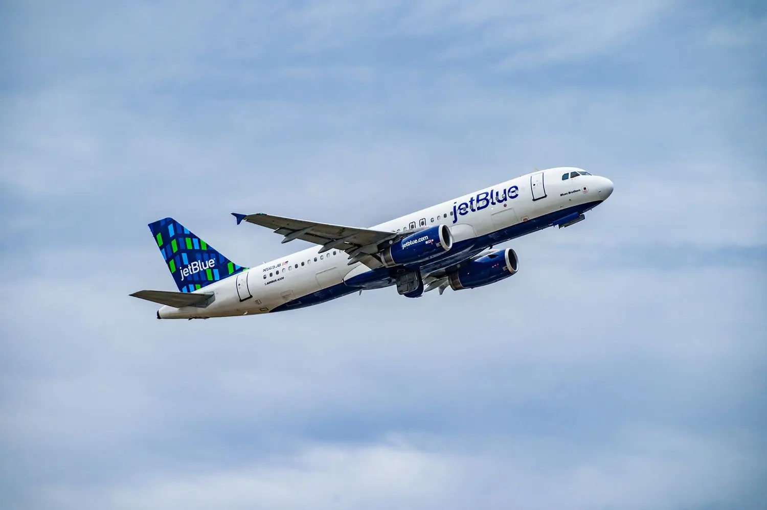 JetBlue's Latest Sale Has $25 Flights to Savannah, NYC, Ft. Lauderdale, and Other U.S. Destinations — How to Book